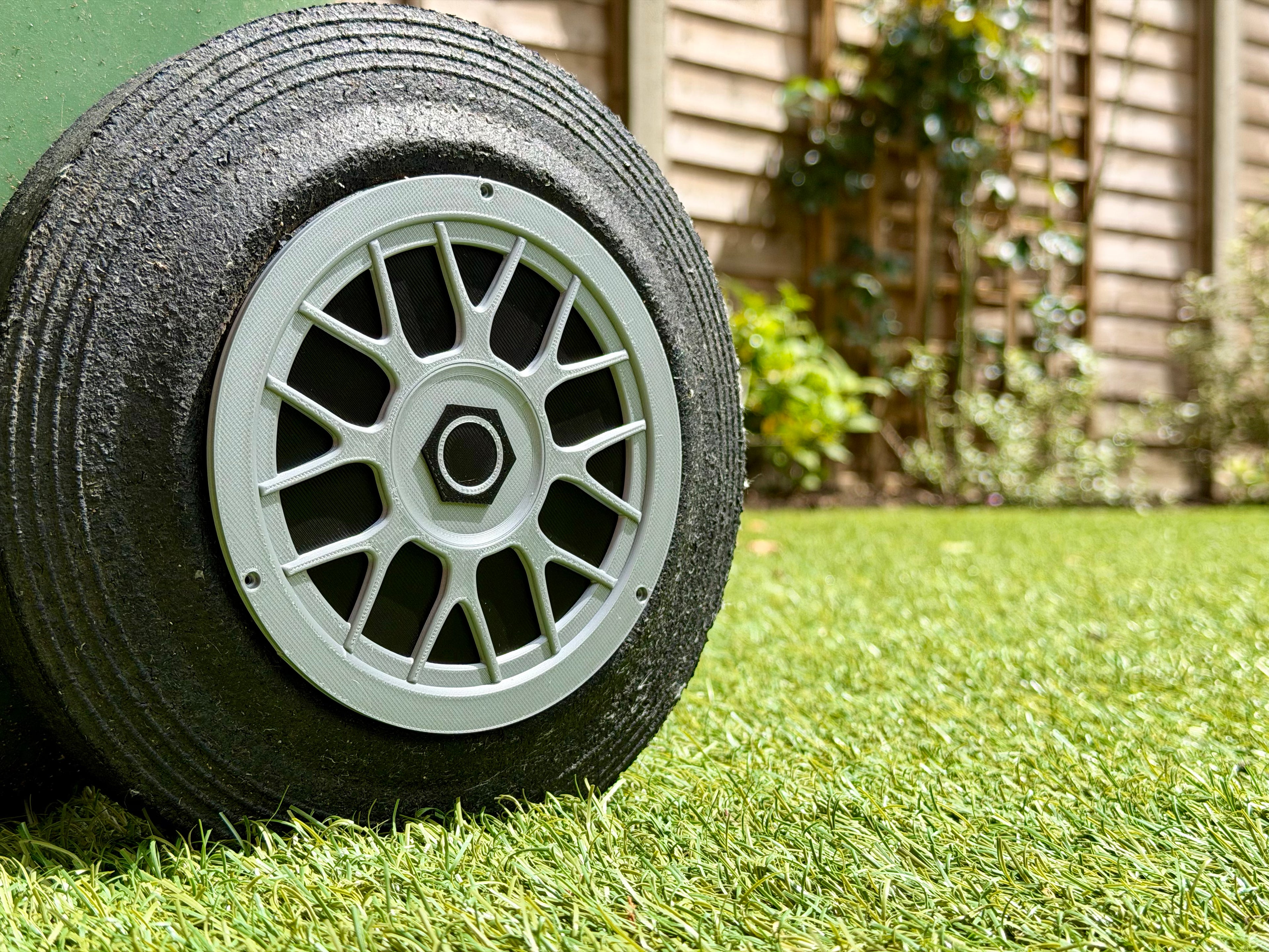 UK Wheelie bin Hockenheim style wheel trims (125mm)