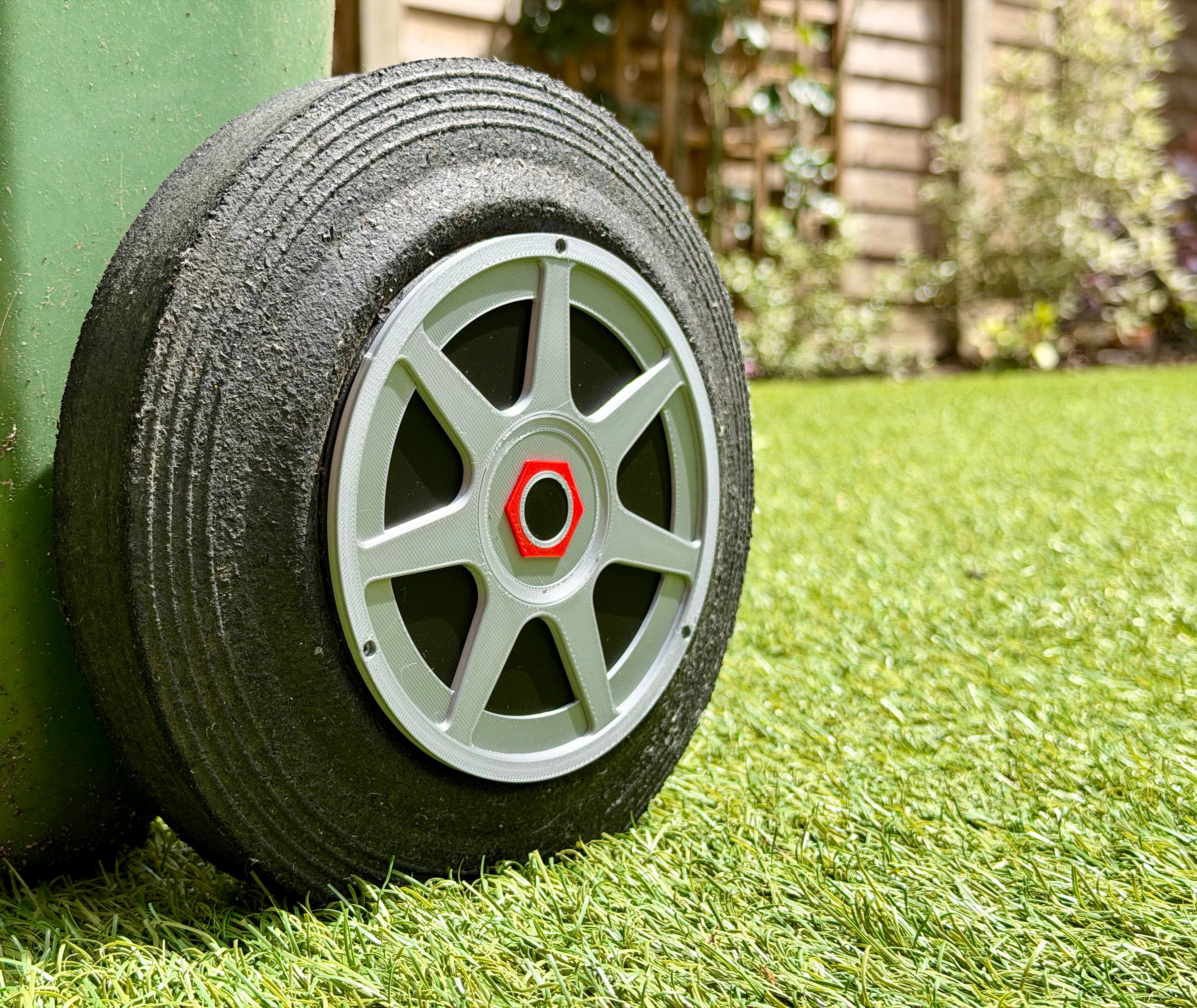 UK Wheelie bin Evo style wheel trims (125mm)