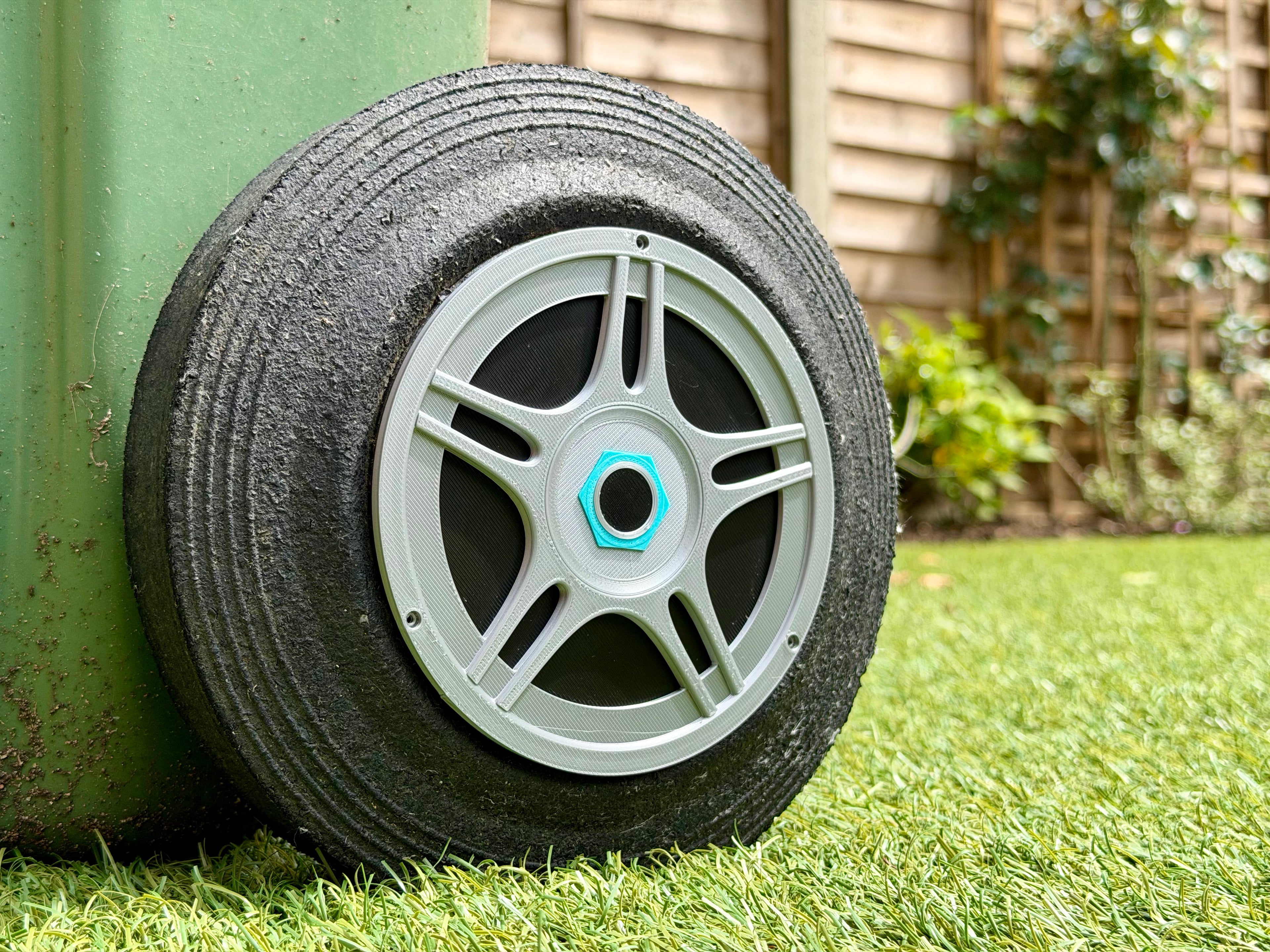 UK Wheelie bin Blade style wheel trims (125mm)