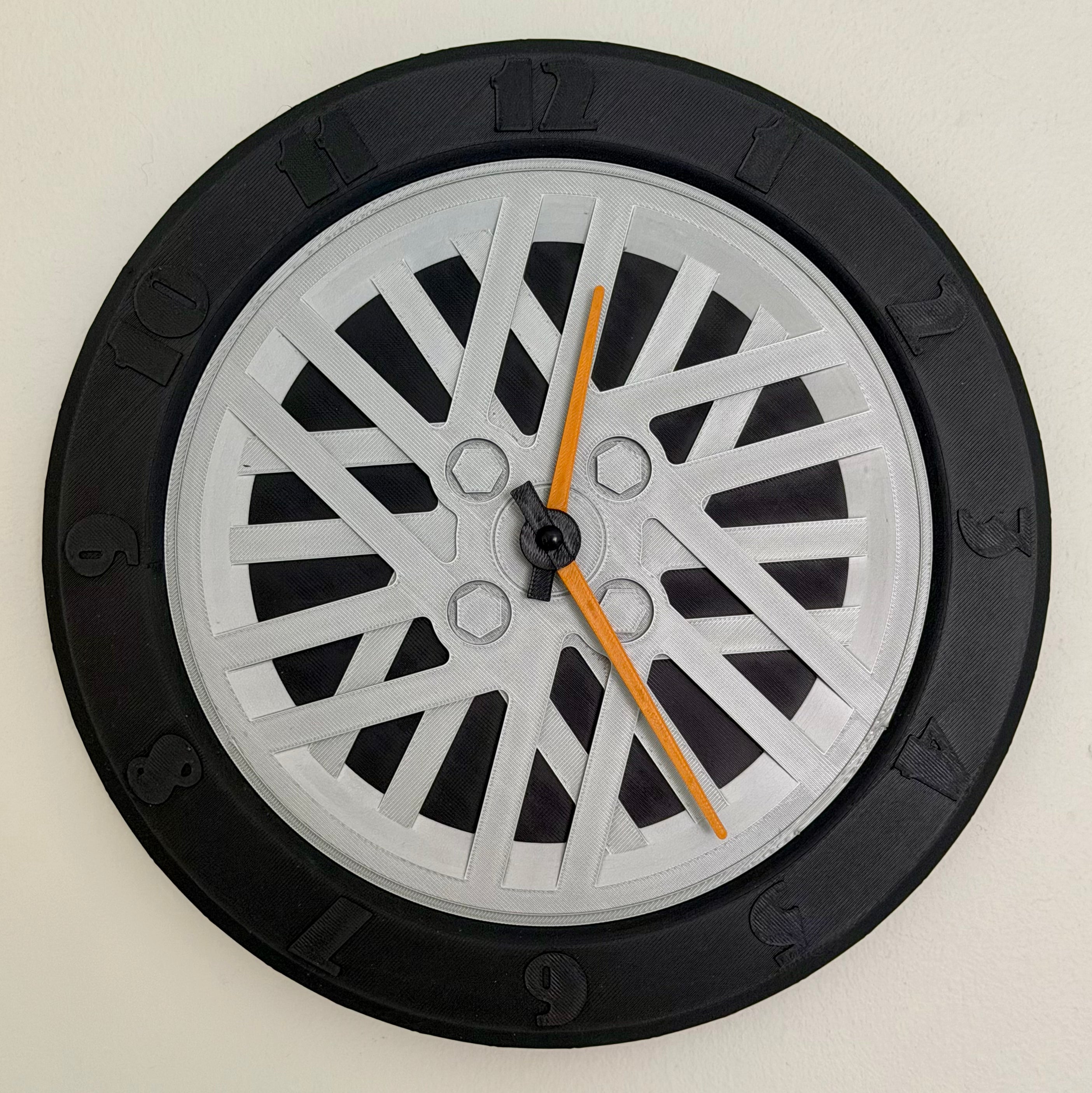 Ford Sierra Sapphire RS Cosworth styled wall clock (25cm)